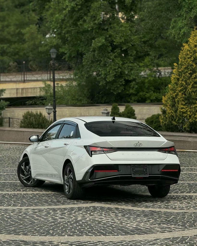 ELANTRA